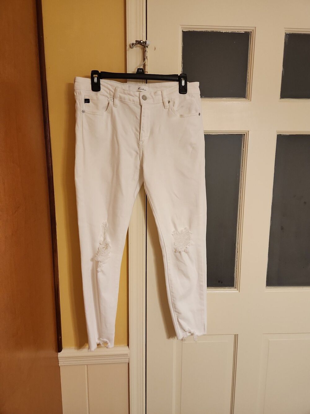KanCan White Distressed Raw Hem Skinny Ankle Jeans Size 11/29 or US 8